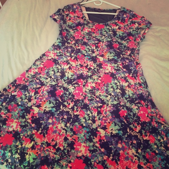 Floral skater dress💜💛