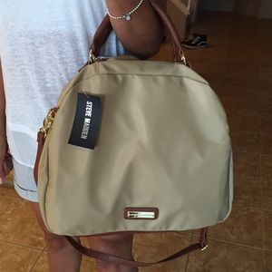 👜SOLD👜 Brand New Steve Madden Tan Satchel