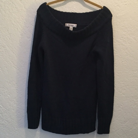 Decree off-shoulder navy sweater