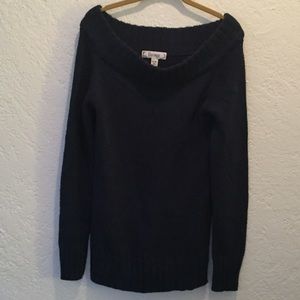 Decree off-shoulder navy sweater