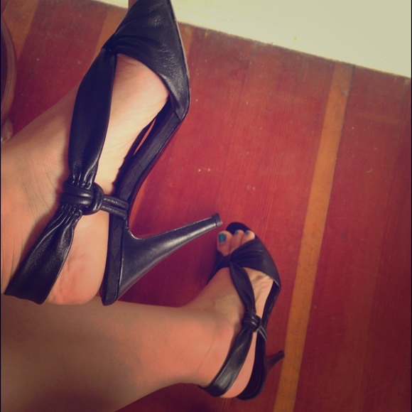 COACH Bailey Black Leather Slingbacks! - Picture 1 of 4