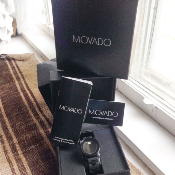 Authentic women's Movado Watch only wore TWICE! - Picture 3 of 4