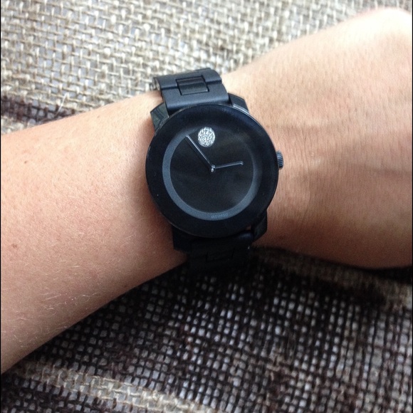 Authentic women's Movado Watch only wore TWICE! - Picture 1 of 4