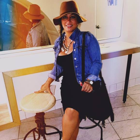 Meet your Posher, Yasi