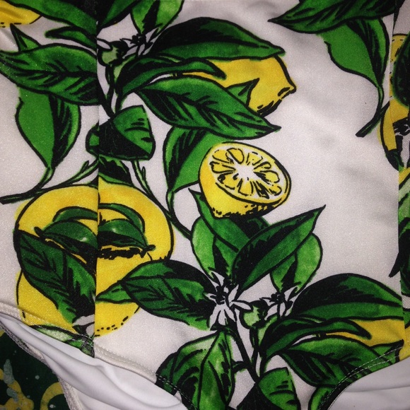 ❌SOLD❌American Apparel High waist Lemon Bottom S - Picture 4 of 4