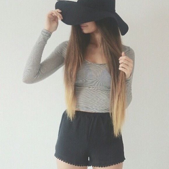 Brandy Melville black shorts