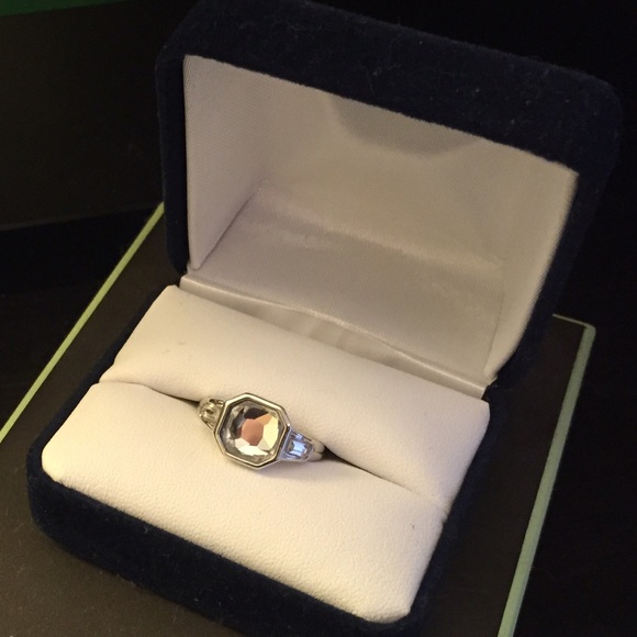 Lia Sophia Privy Ring - Like New! - Picture 1 of 4