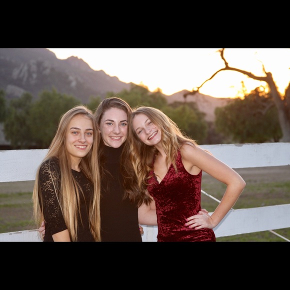 Meet your Posher, Chloe - Picture 3 of 8