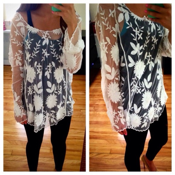 Tops - ❗️LAST ONE❗️ Floral Lace Crochet Sheer Loose Top