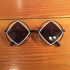 Awesome triangle sunglasses!!
