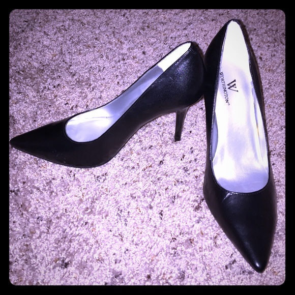 Worthington Black Pointy Toe Pumps