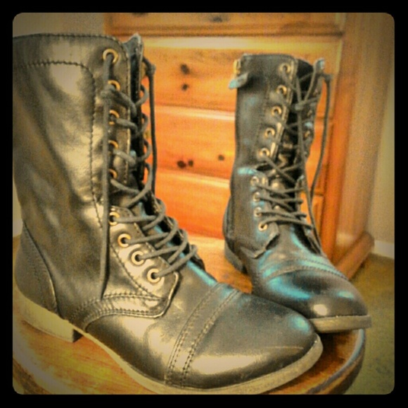 Black Combat Boots👢