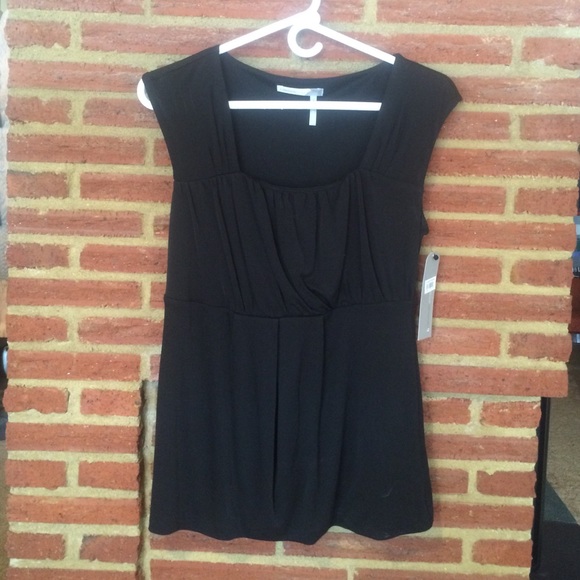 Sleeveless top