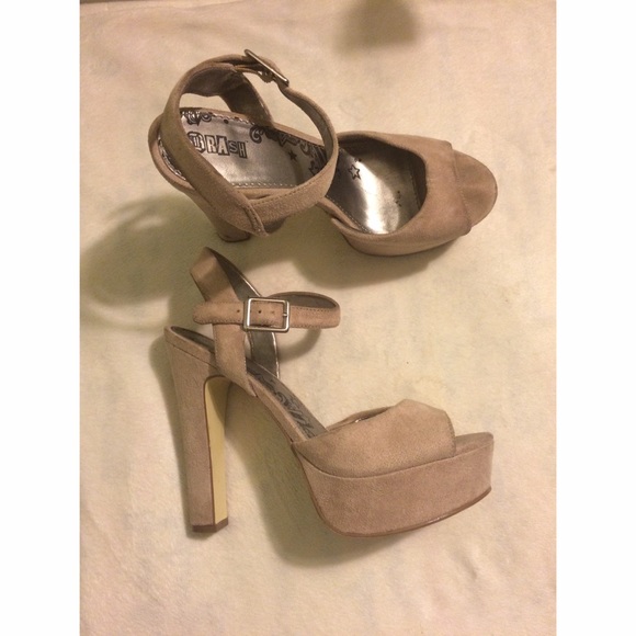 Beige Pumps