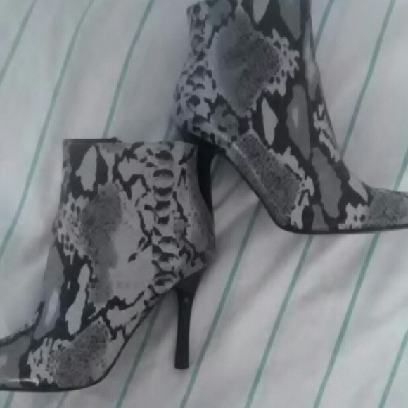 Snake boots