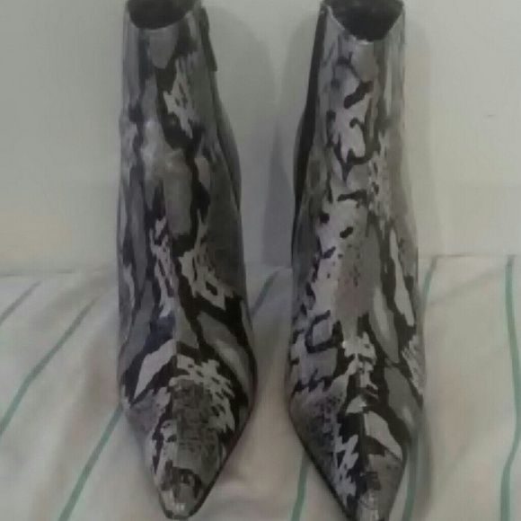 Snake boots - Picture 2 of 3