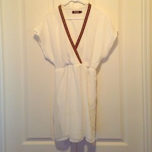 Casual v-neck resort dress