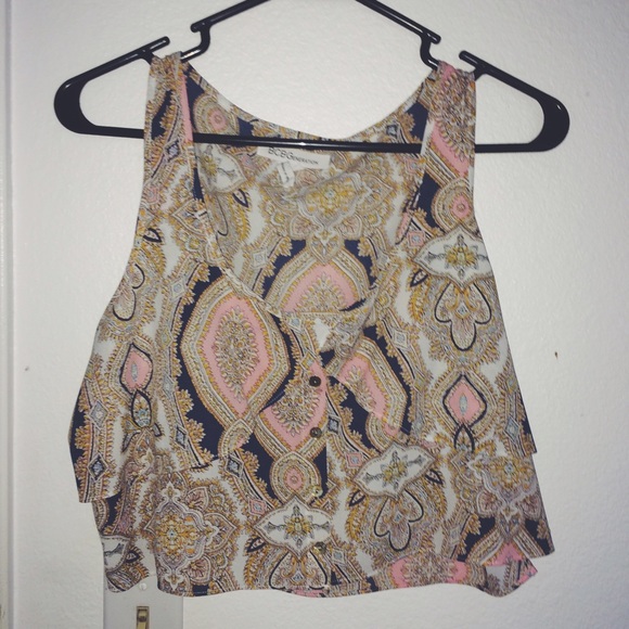 Bcbg semi crop top