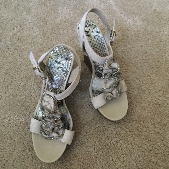 Donated - Picture 2 of 4