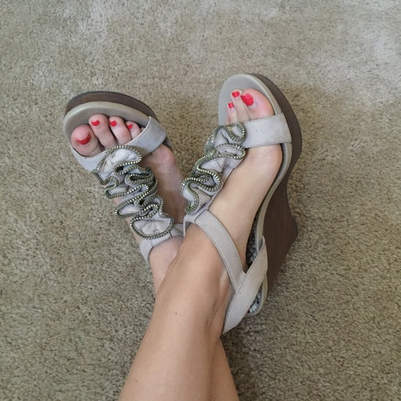 Donated - Picture 3 of 4