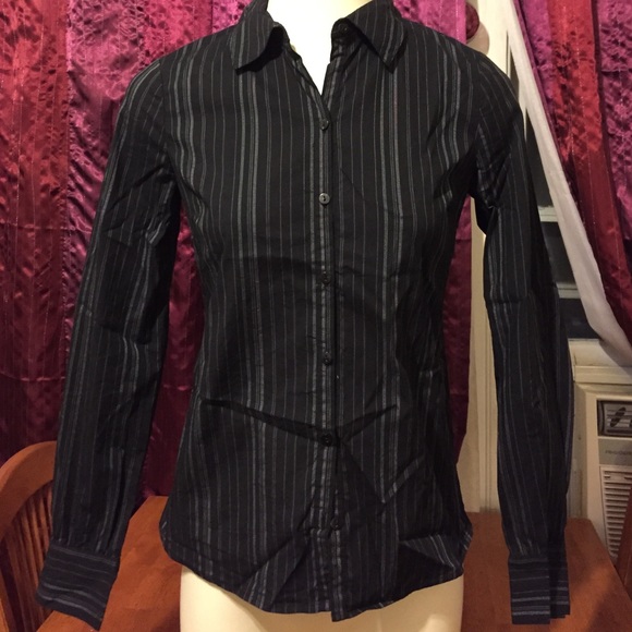 Old Navy Button-down dress shirt