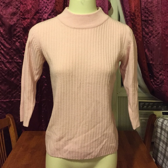 Express 3/4 length sleeve Pink Sweater