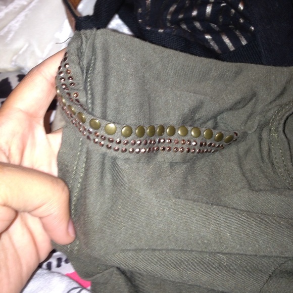grey/ green/ brown shirt