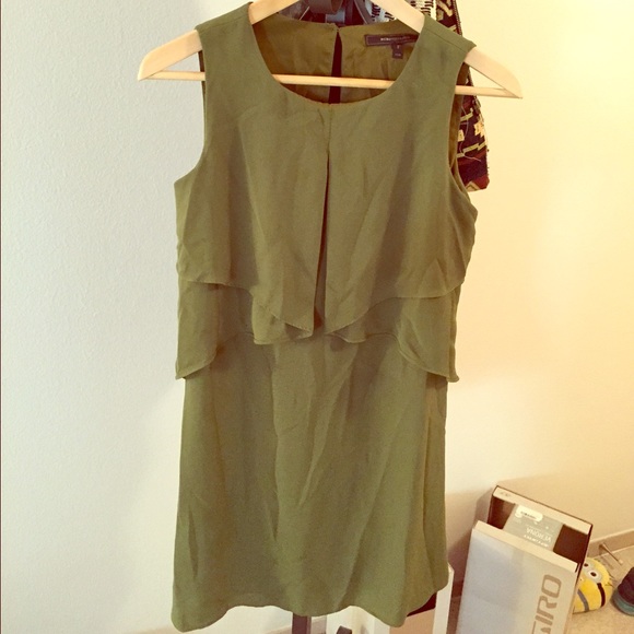 BCBGMaxAzria Dresses & Skirts - Lightwighted strapless green silk dress
