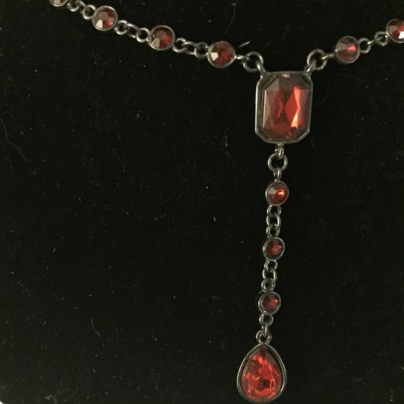 JCPenney Vampire-Inspired Teardrop Necklace - Picture 2 of 3