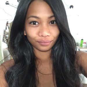 Meet your Posher, Abegail