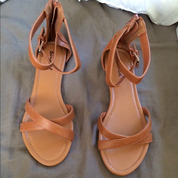 Bonnibel tan sandals