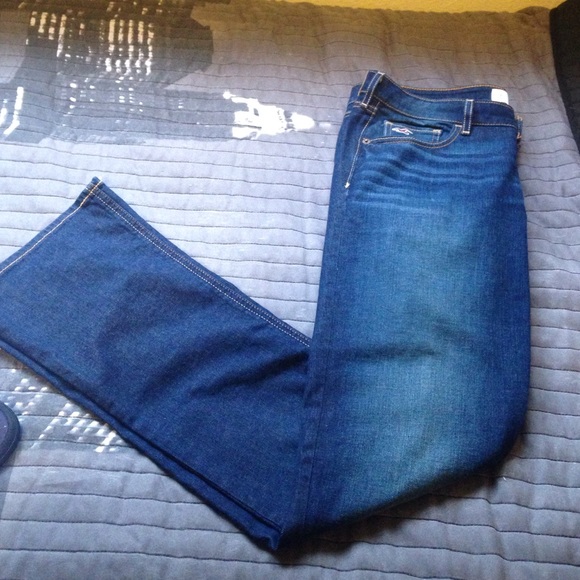 Hollister boot cut dark wash jeans NEVER BEEN WORN