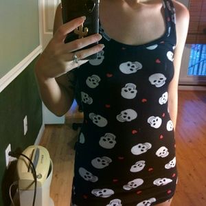 Skull and heart tank
