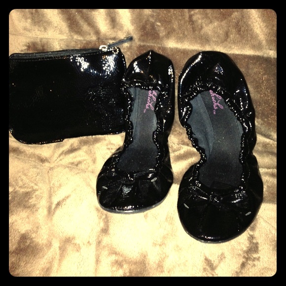 Ballet Compact Dancing Slippers w/Clutch