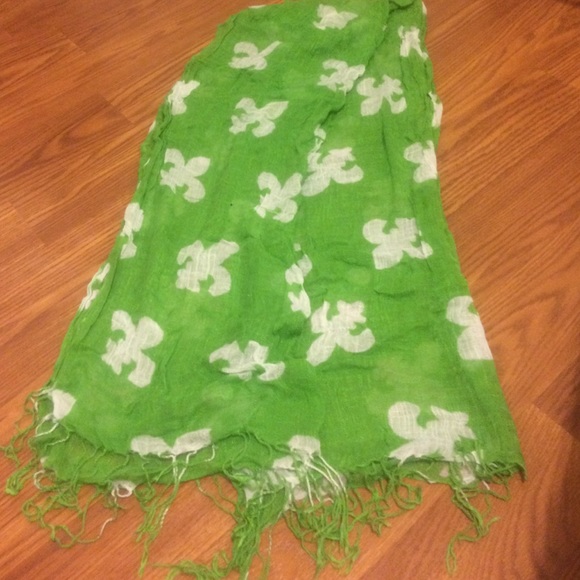Green and white scarf