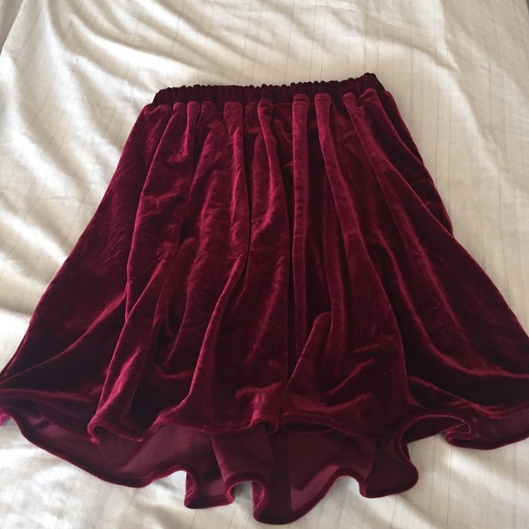 American Apparel High Waisted Velvet Skirt