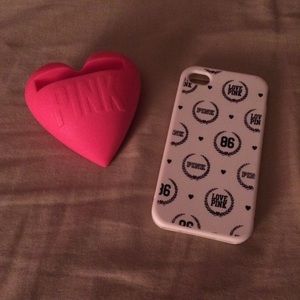 VS Pink iPhone 4/4s case and speaker
