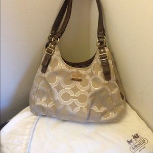 Coach Madison OPA Maggie Shoulder Bag