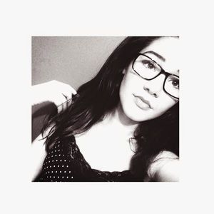 Meet your Posher, Lacey