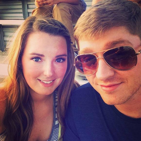 Meet your Posher, Allison - Picture 2 of 2