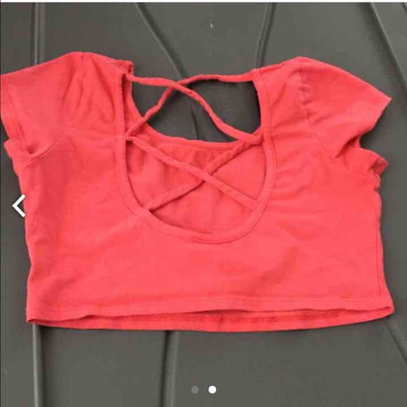 Pink crop top - Picture 2 of 2