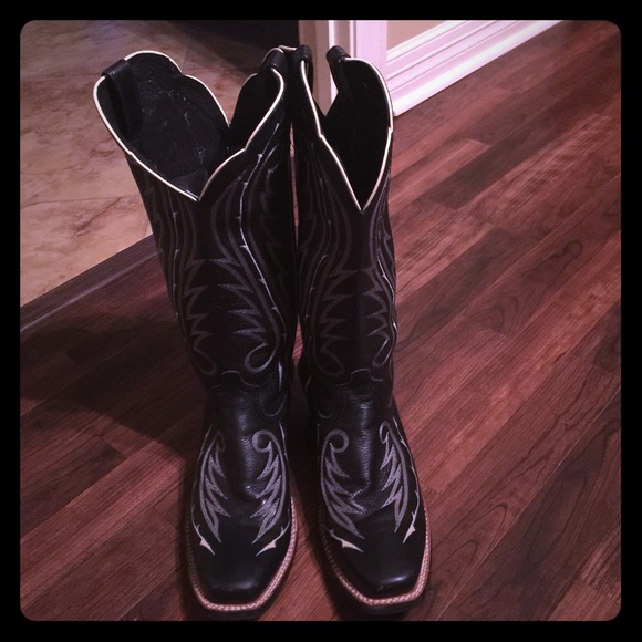 Ariat Cowboy Boots