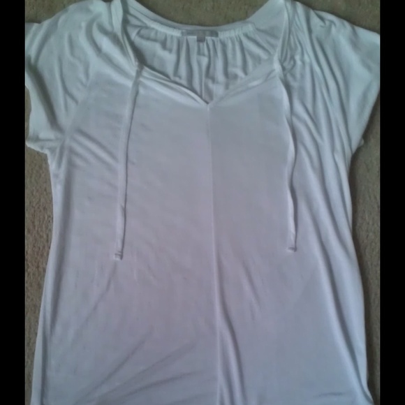 White Gap shirt. NWOT.
