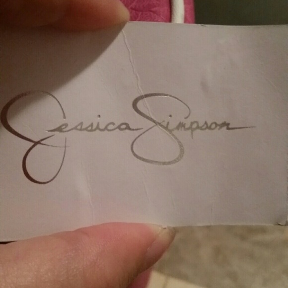 A large magenta Jessica Simpson Make Up case! - Picture 3 of 4