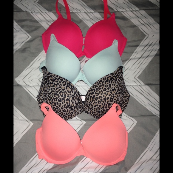 VS PINK BRAS