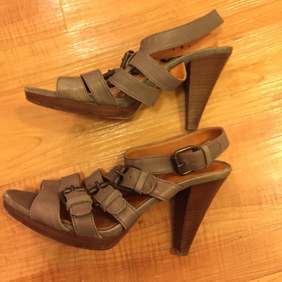 j Crew buckle strap heels - Picture 3 of 3
