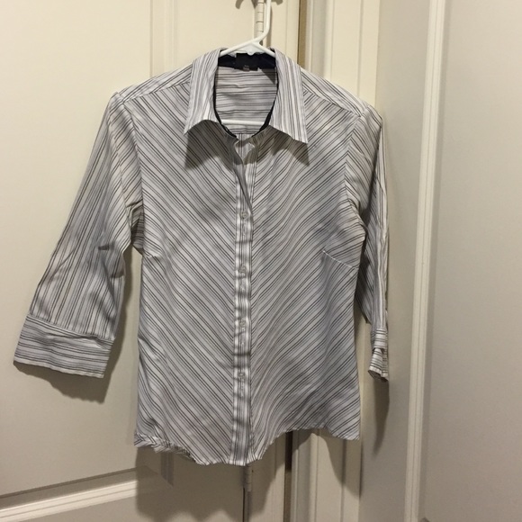 Black and white button up blouse