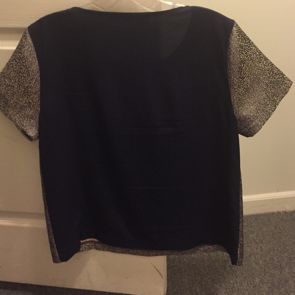 Top - Picture 2 of 2