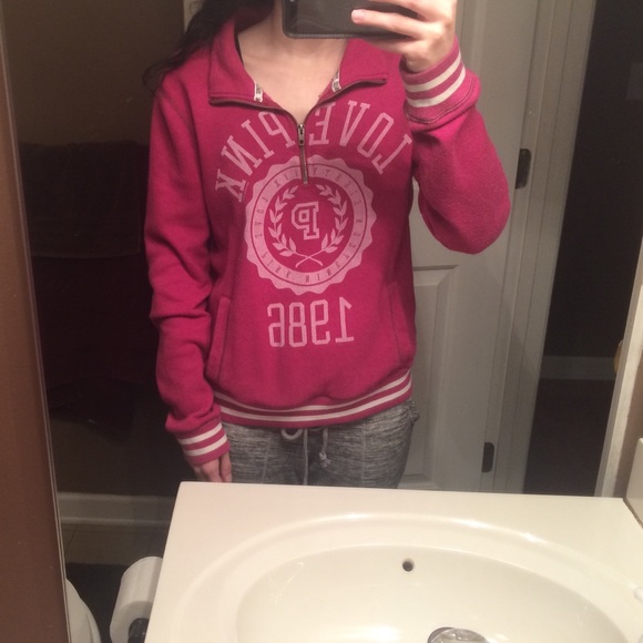 VS pink half zip hoodie