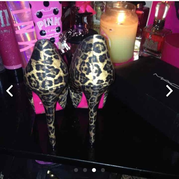 Sold - Picture 3 of 4